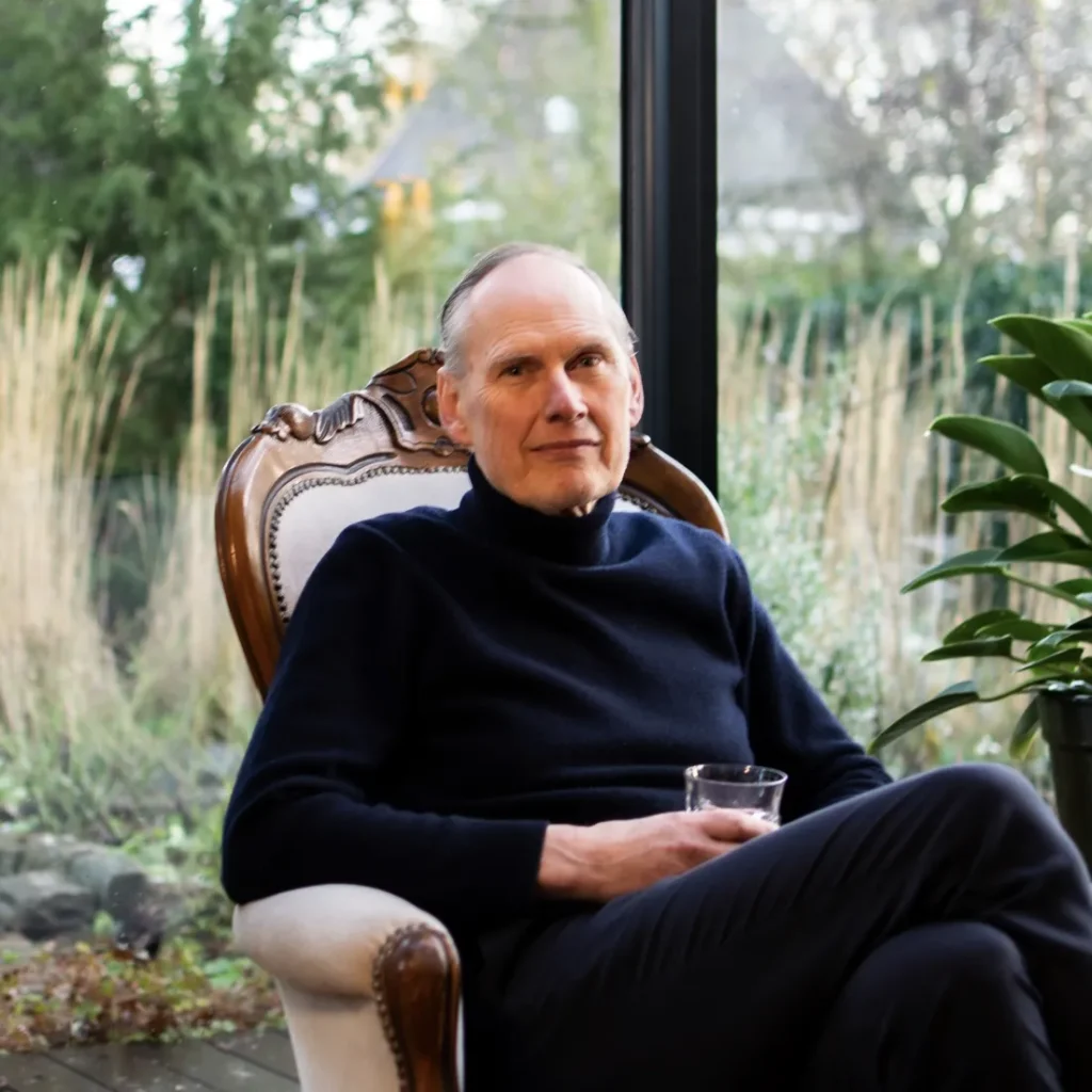 Alexander Thomassen: Oprichter, MfN mediator & Register Valuator
